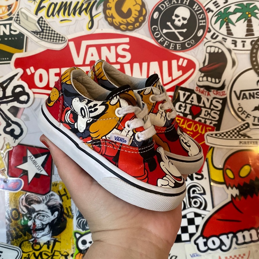 Vans Disney Mickey Eras